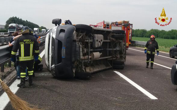 INCIDENTE IN A4: DUE FERITI